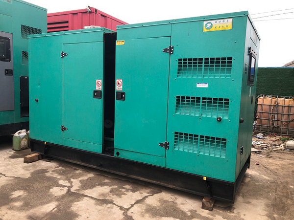 仁化怎样合理控制磷酸铁锂蓄电池的充放电倍率以延长其使用寿命？